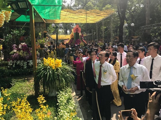 First Orchid Festival opens in HCMC ảnh 2