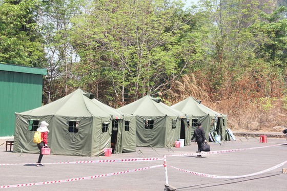 Border guard forces strive to control Covid-19  ảnh 2