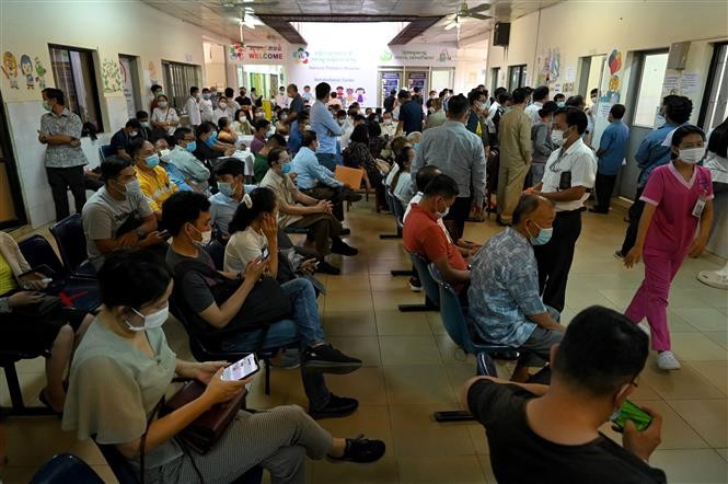 Cambodian PM thanks Vietnam for support in fight against COVID-19 ảnh 1