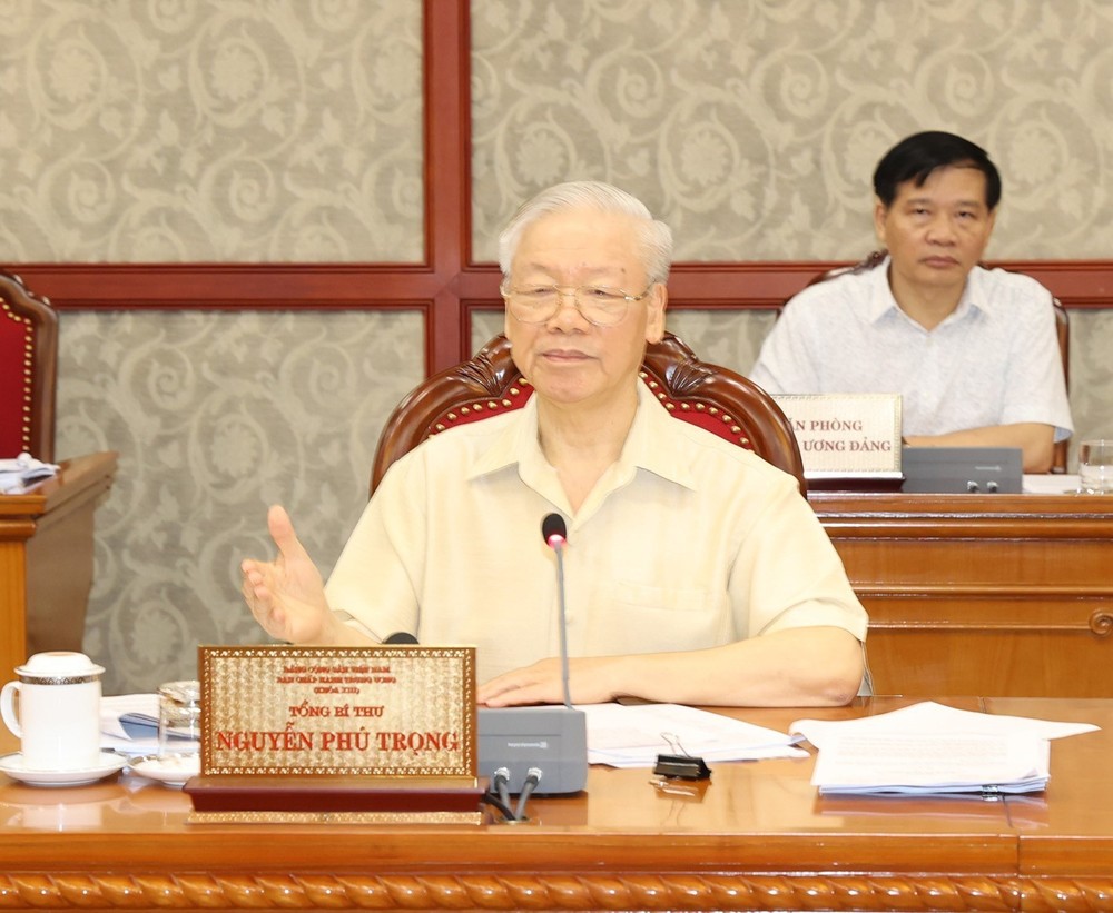 Politburo gives opinions on socio-economic performance ảnh 1
