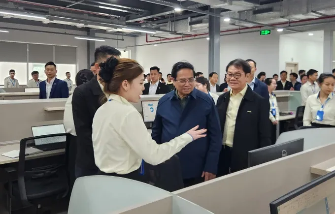 Prime Minister Pham Minh Chinh visits Truong Hai Group Joint Stock Company (THACO) at Chu Lai Open Economic Zone during his working visit to the central province of Quang Nam on February 8