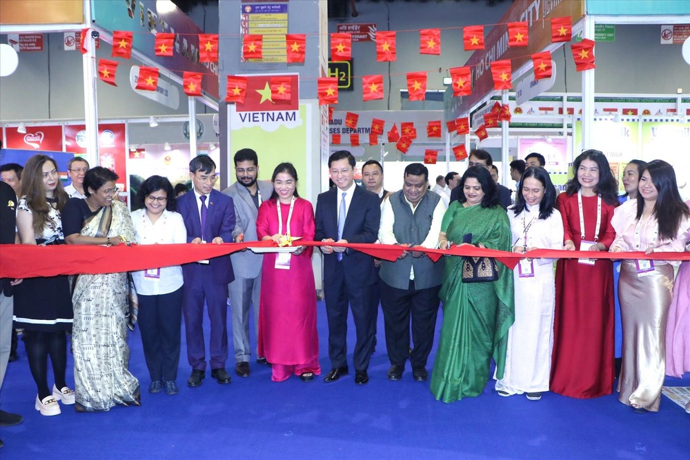 vna-potal-viet-nam-tiep-tuc-khang-dinh-vi-the-tai-hoi-cho-thuc-pham-an-do-2025-829749026-9-33-56.jpg