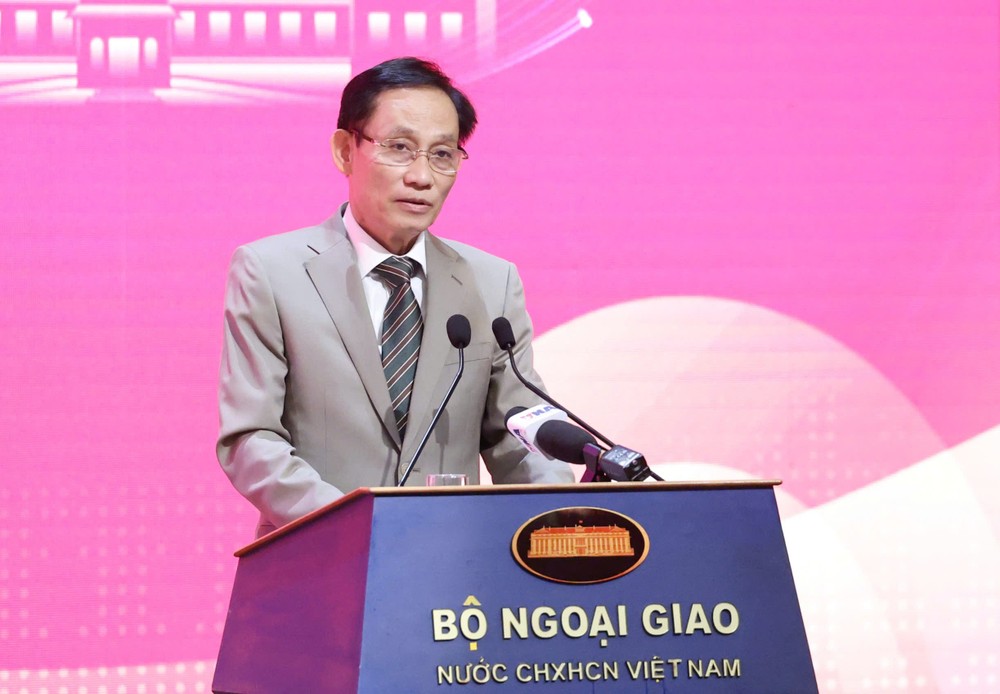 phiên họp ngày 2-8.jpg