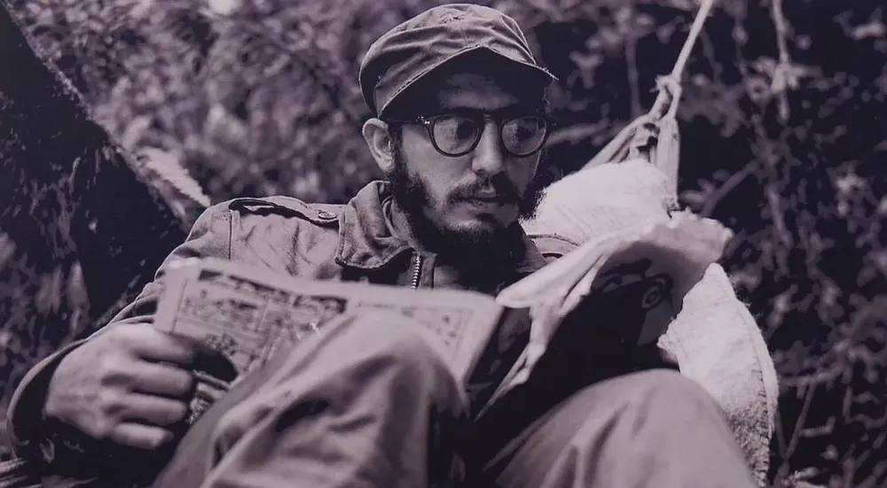 fidel-trong-thoi-ky-dau-tranh-du-kich-o-sierra-maestra-2166-9718.jpg