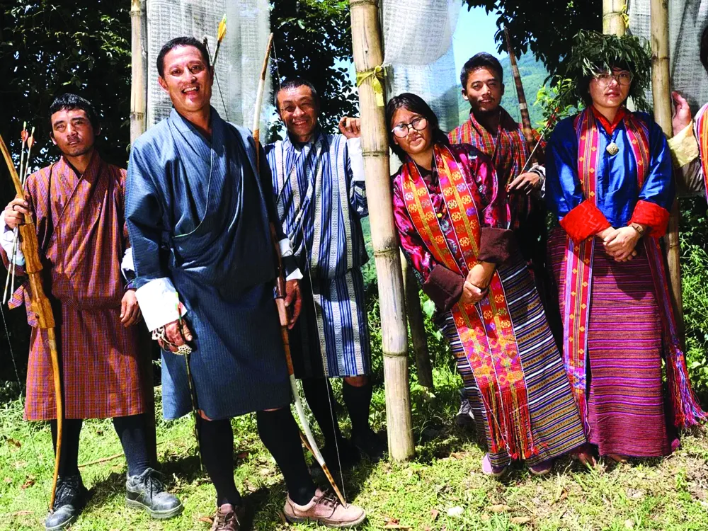 nguoi Bhutan di san.jpg