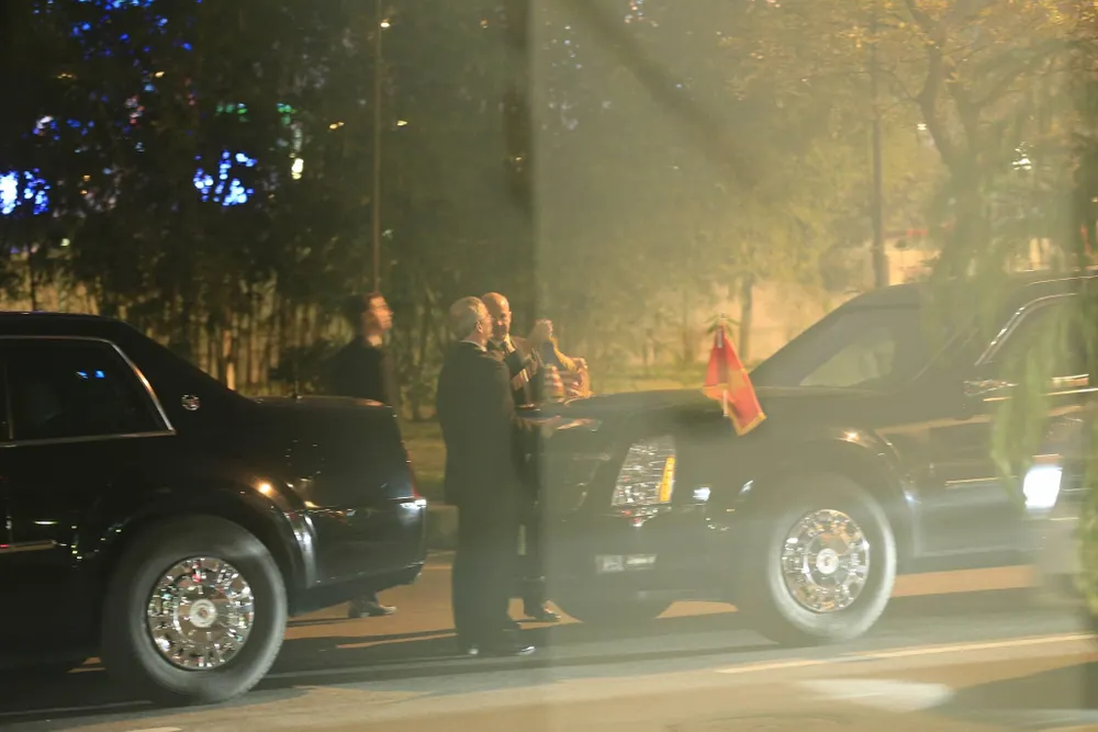 Tổng thống Mỹ Donald Trump đã đến Hà Nội ảnh 3