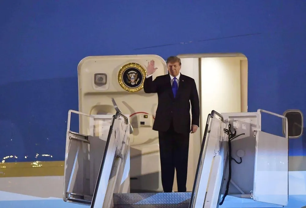 Tổng thống Mỹ Donald Trump đã đến Hà Nội ảnh 13