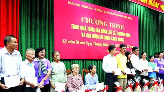 Hành trình tri ân -  tiếp lửa truyền thống 2017 ảnh 1