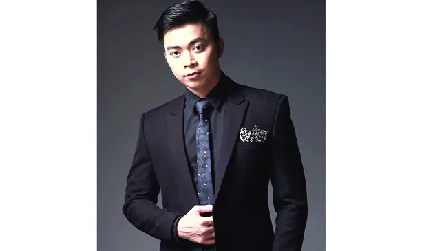 Ca sĩ Lân Nhã  tỏa sáng sau lớp mặt nạ