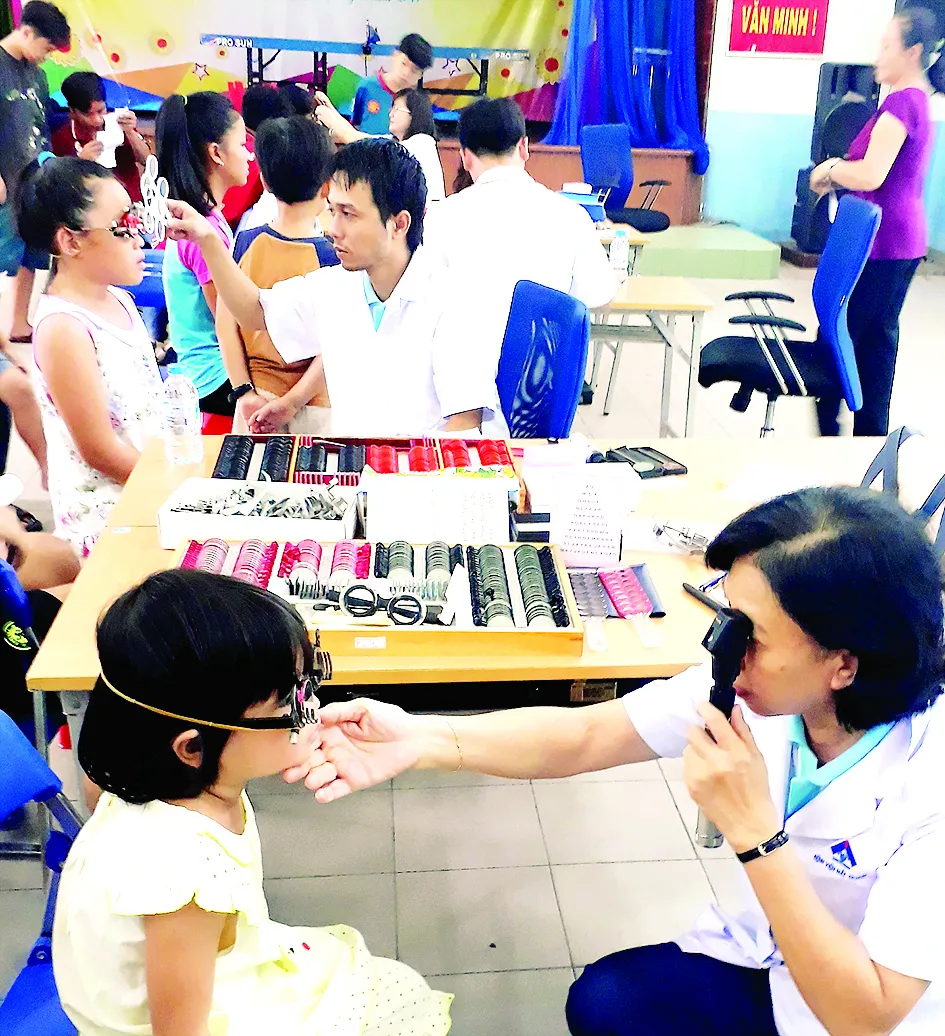 Ánh sáng đến với người nghèo ảnh 1