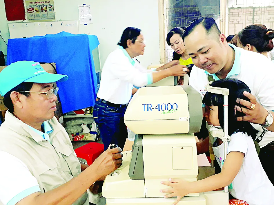 Ánh sáng đến với người nghèo ảnh 3