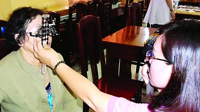 Ánh sáng đến với người nghèo ảnh 2