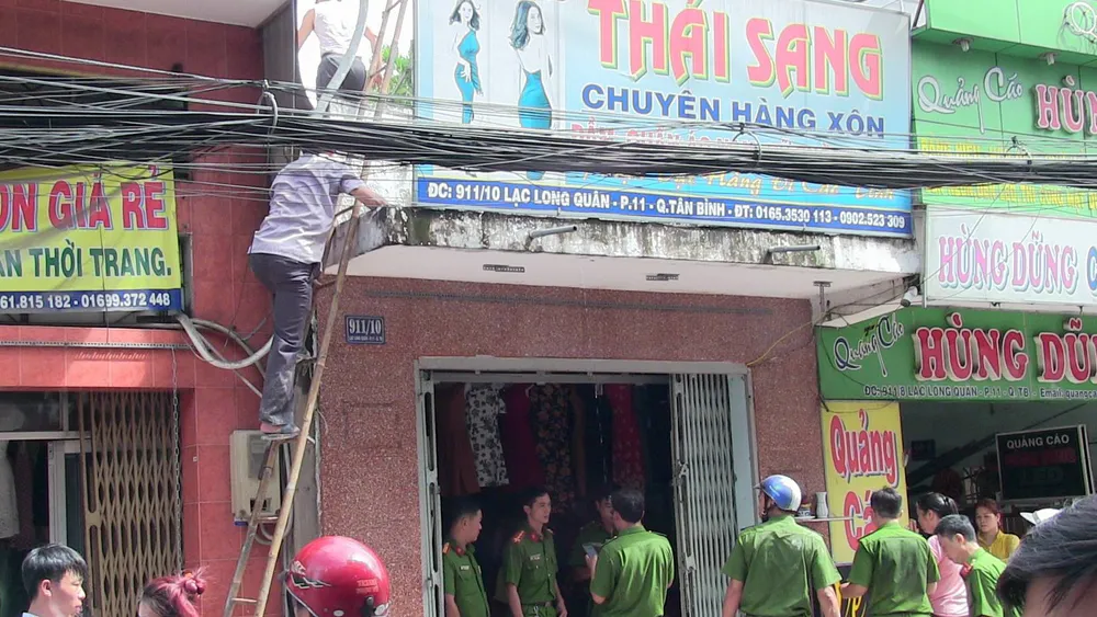 Công an phong toả hiện trường