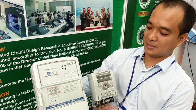 Thiết bị cho ngành điện, sản phẩm từ Chương trình Vi mạch TPHCM  cần được liên kết vùng mạnh hơn      Ảnh: T.Ba