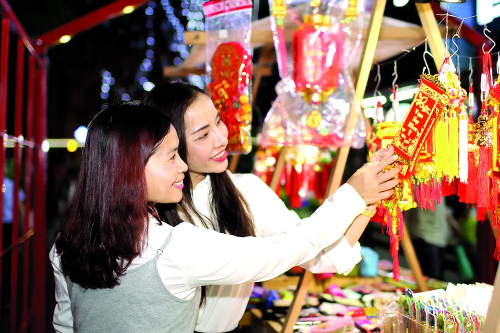 Thời khắc chuyển giao  ảnh 2