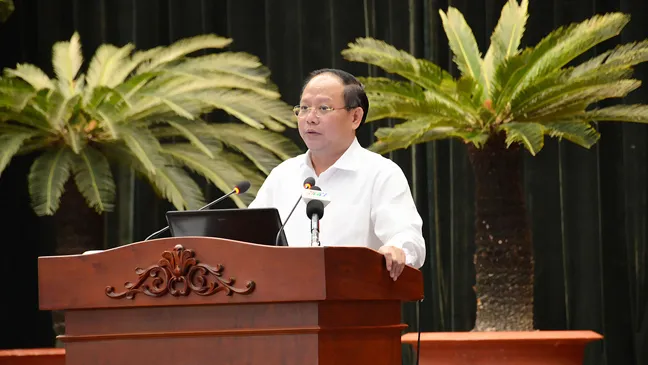 Đồng chí Tất Thành Cang phát biểu  chỉ đạo tại hội nghị