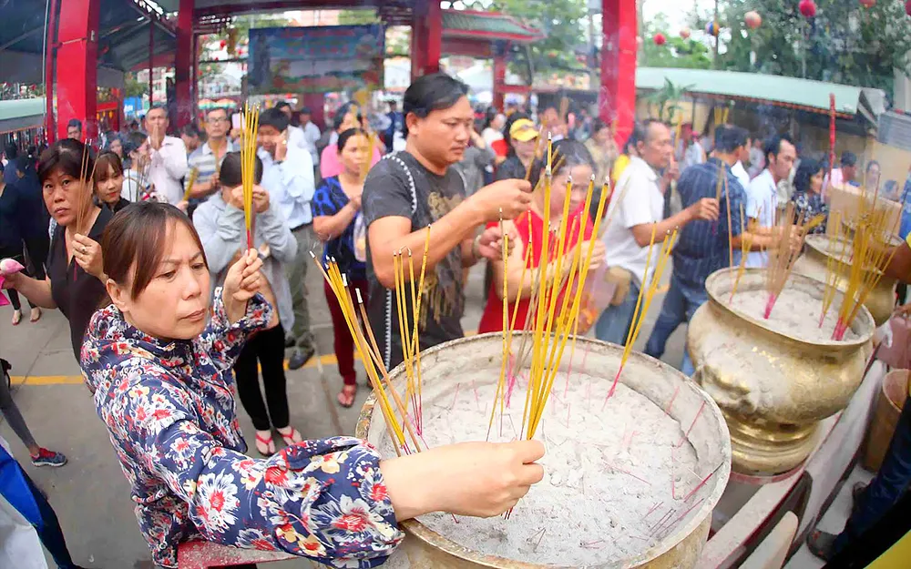 Tháng Giêng an nhiên lễ chùa ảnh 1