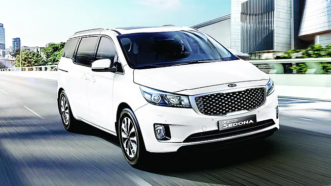 Kia Rondo, Sorento và Sedona: Xe 7 chỗ, giá chỉ từ 609 triệu đồng  ảnh 1