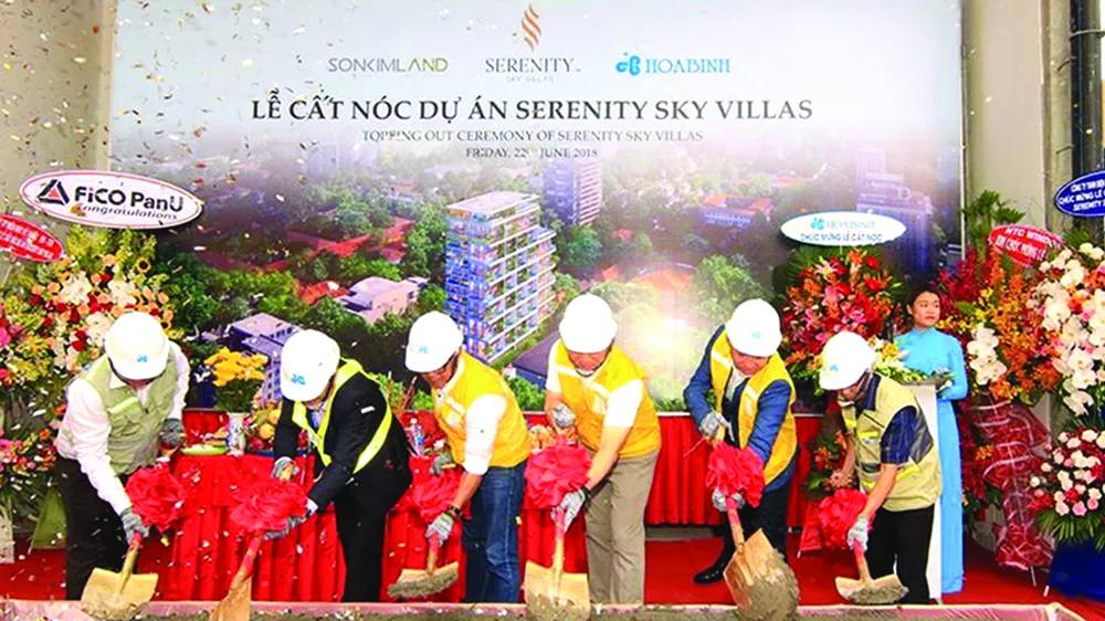 Cất nóc dự án “biệt thự trên không”  Serenity Sky Villas