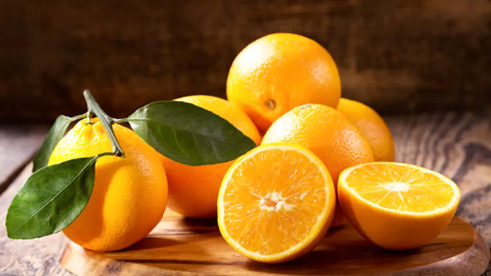 Ăn cam thường xuyên giảm nguy cơ mù lòa