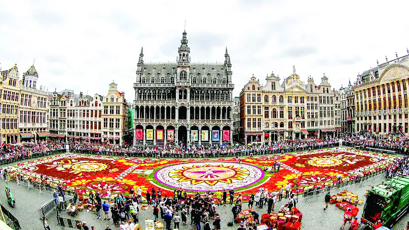 Thảm hoa khổng lồ