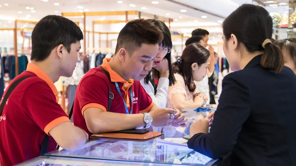 Sacombank-SBJ khuyến mãi hấp dẫn mừng sinh nhật 10 tuổi ảnh 1