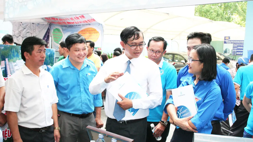 Ngành cấp nước TPHCM từng bước áp dụng các giải pháp khoa học công nghệ để phục vụ khách hàng tốt hơn