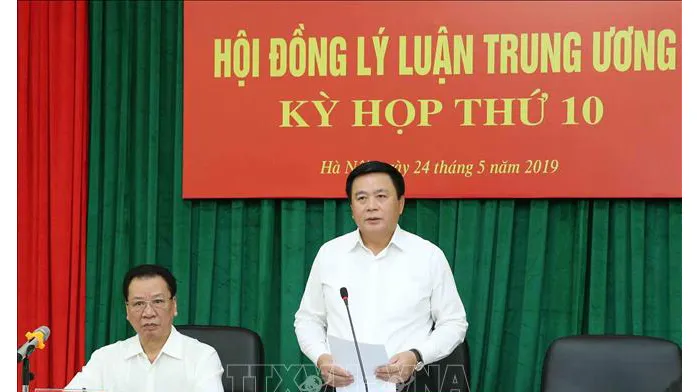 Chủ tịch Hội đồng Lý luận Trung ương Nguyễn Xuân Thắng phát biểu khai mạc kỳ họp. Ảnh: Phương Hoa/TTXVN
