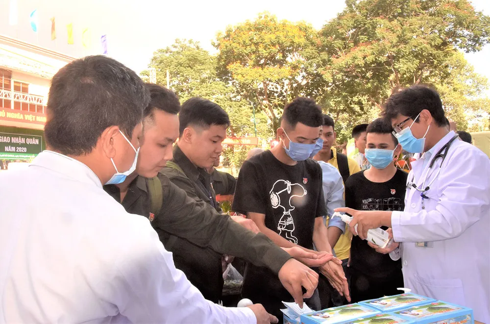 Hiến dâng sức trẻ cho Tổ quốc ảnh 3