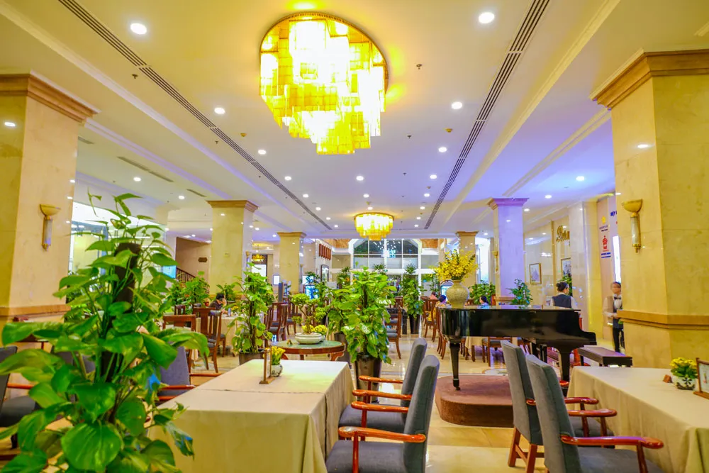 Khách sạn REX SÀI GÒN khuyến mãi hấp dẫn các dịch vụ ảnh 2