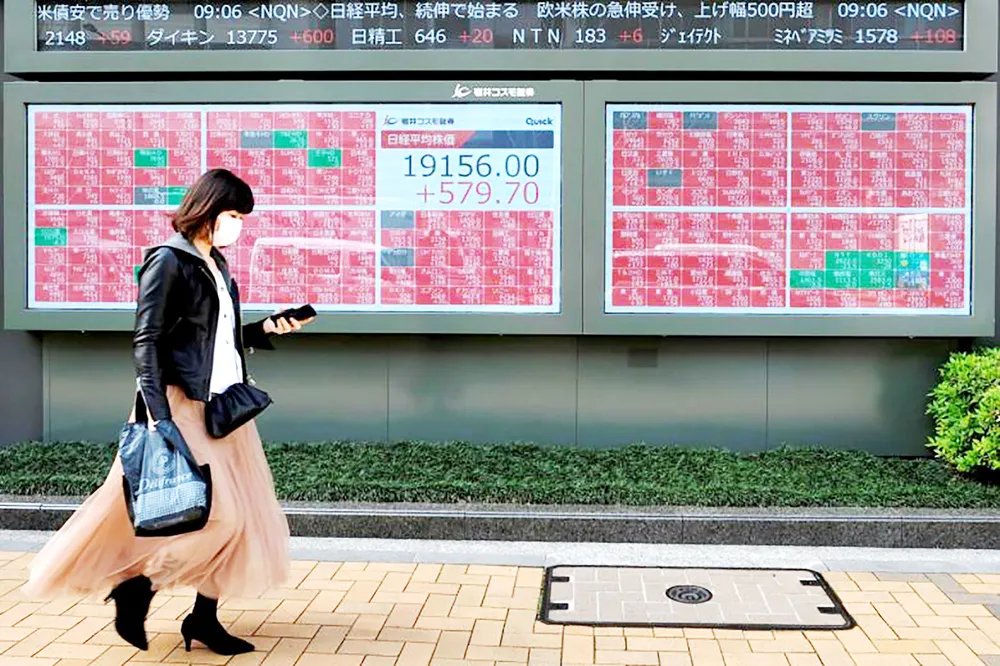 Thị trường chứng khoán châu Á khởi sắc trong ngày thứ hai liên tiếp.  Ảnh: Straits Times