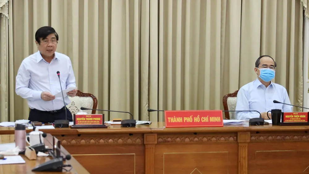 TPHCM kiểm soát chặt chẽ dịch bệnh, nỗ lực khôi phục kinh tế ảnh 2