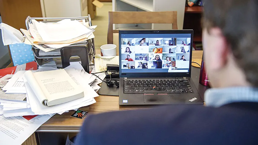 Chống gian lận trong thi cử trực tuyến