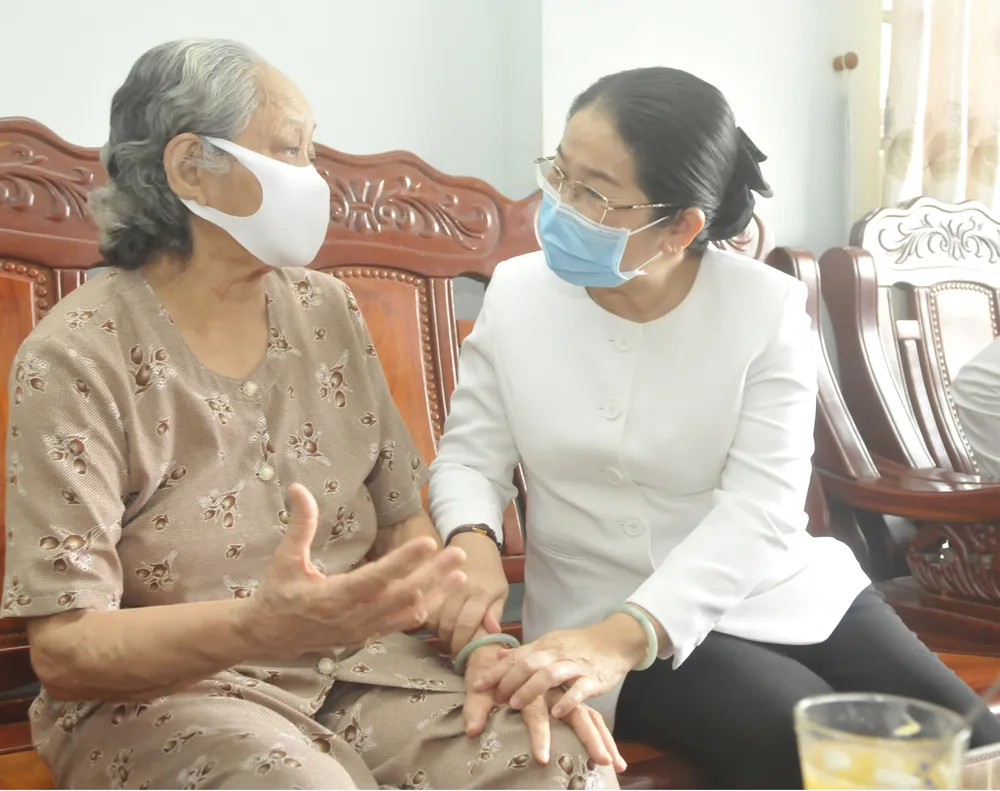 Tiếp nối con đường cách mạng ảnh 2