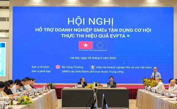Quang cảnh hội nghị