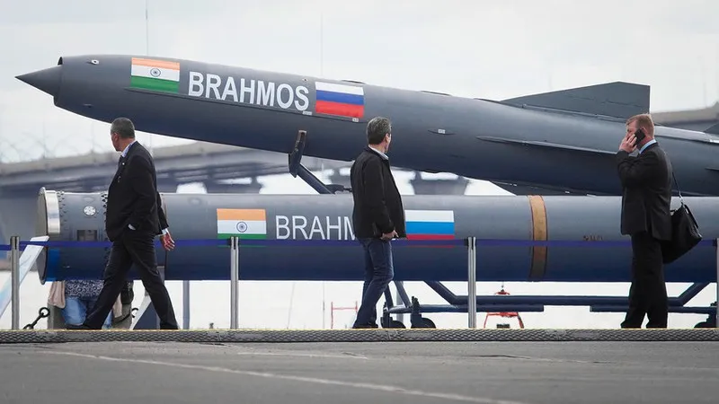 Tên lửa BrahMos. Ảnh: AP