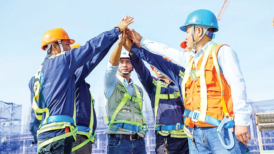 Tập đoàn Xây dựng Hòa Bình được tái cấp chứng nhận iso 14001:2015 và 45001:2018 ảnh 2