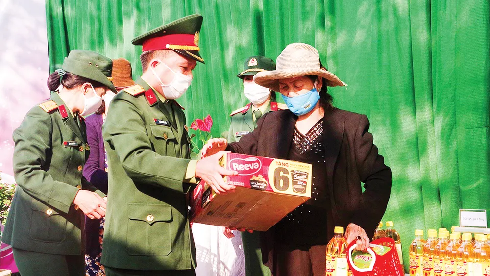 Khởi động chiến dịch “Vì nụ cười phụ nữ” ảnh 1