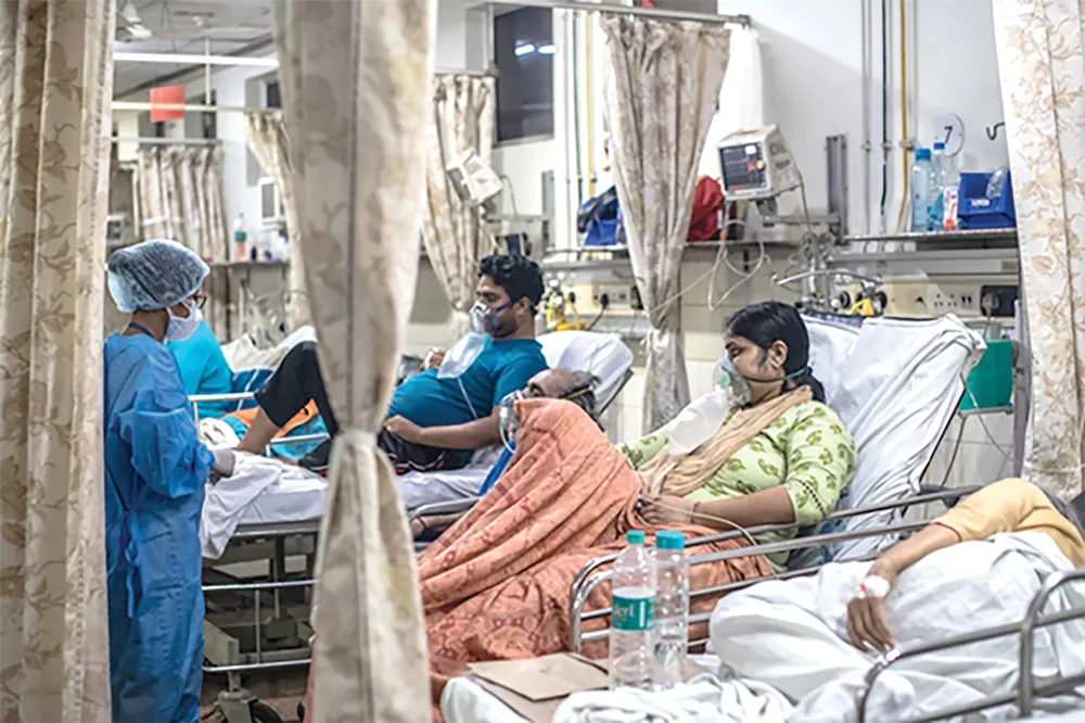 Giới sao Bollywood đang chật vật chống lại Covid-19 ảnh 4