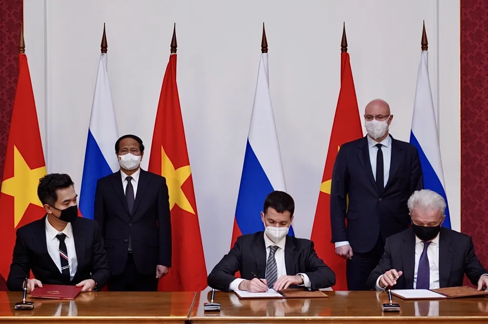 T&T Group sẽ nhận chuyển giao công nghệ sản xuất “chu trình đầy đủ” vaccine Sputnik V từ đối tác Nga ảnh 1