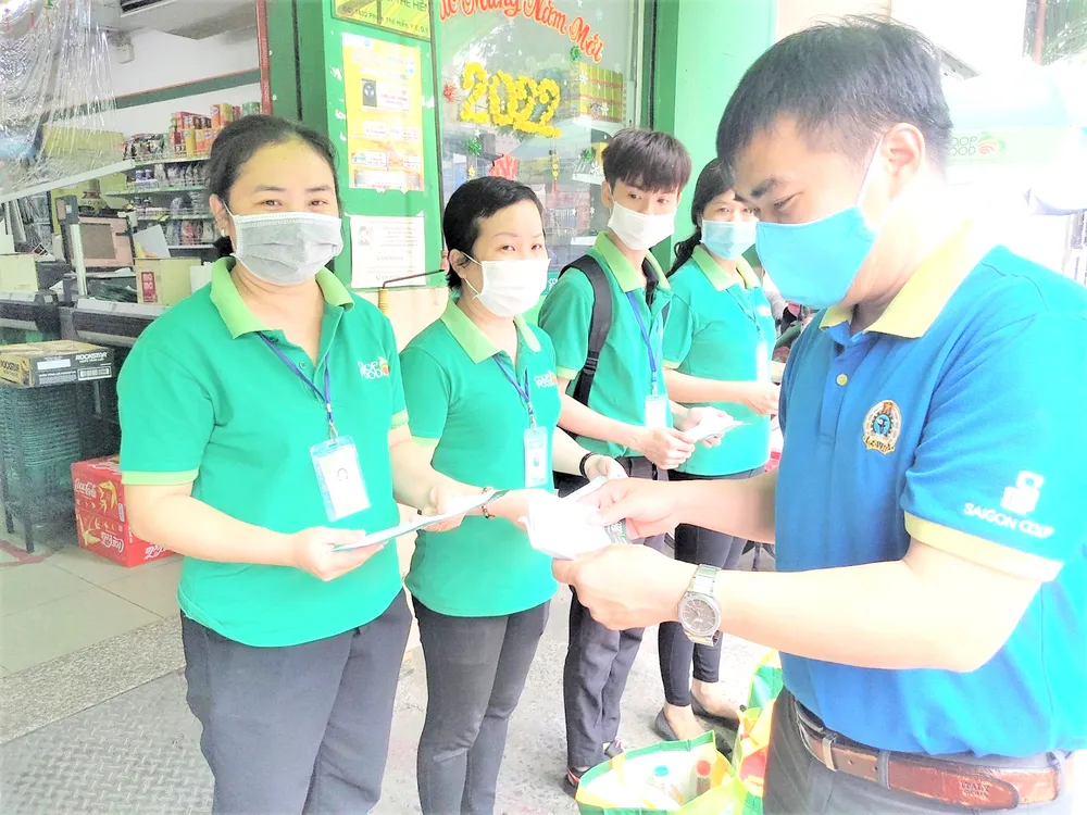 Chăm lo tết cho công đoàn viên khó khăn trong hệ thống Co.op Food