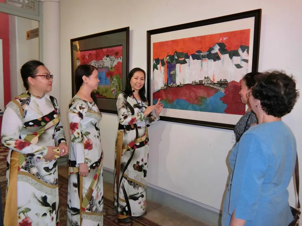 Phát triển công nghiệp văn hóa: Xu thế số hóa và cuộc cạnh tranh khốc liệt ảnh 1