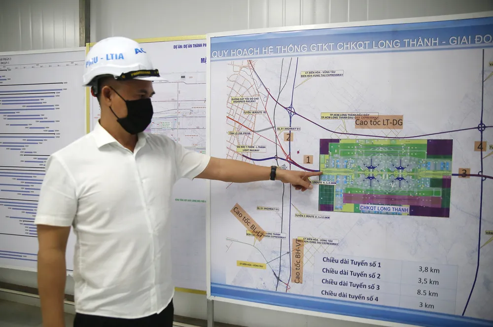 Tất bật trên công trường dự án sân bay Long Thành  ảnh 1