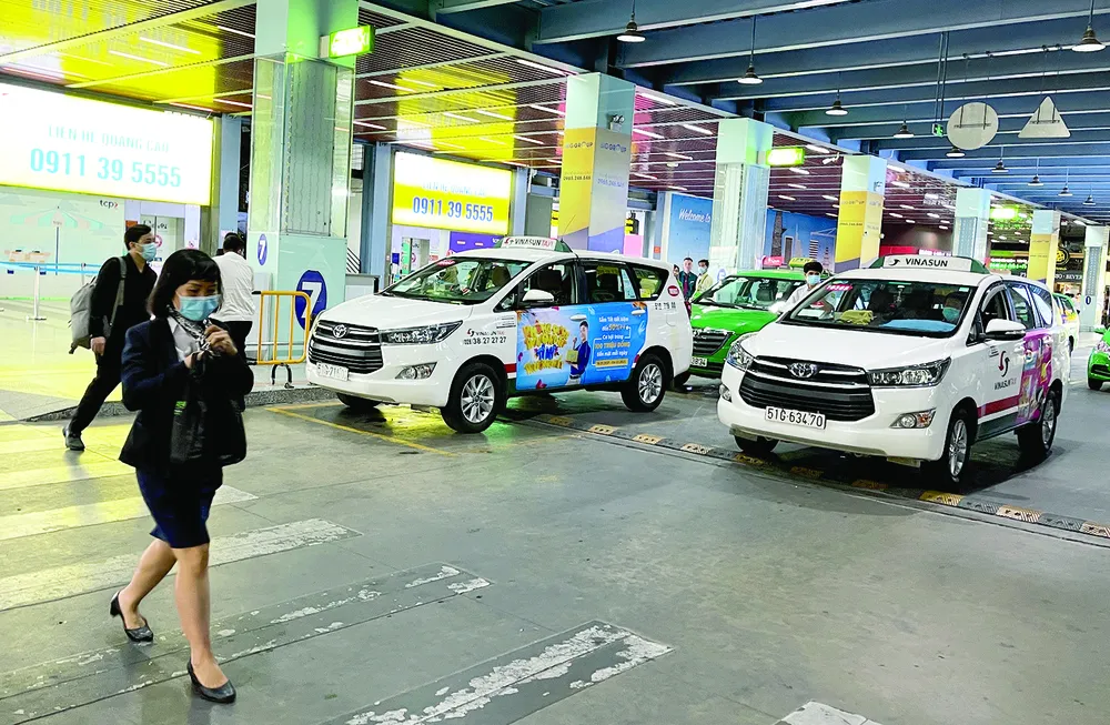 Lợi, hại khi còn một loại taxi ảnh 1