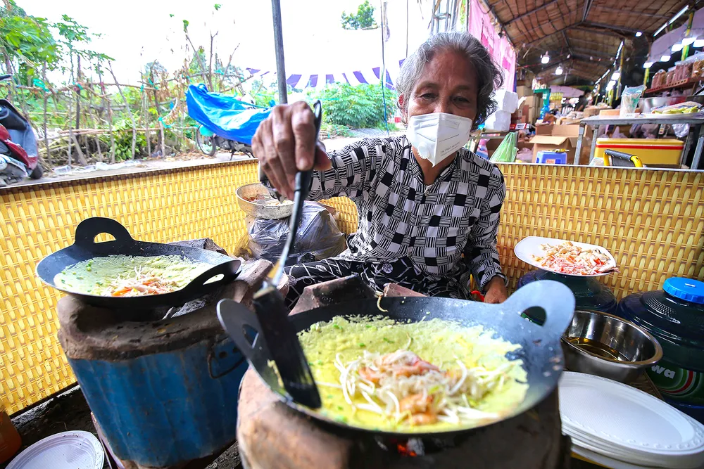 Rực rỡ sắc màu bánh dân gian ảnh 1