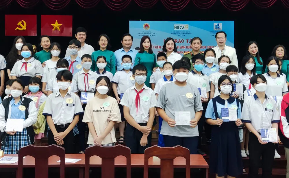 Tặng 620 triệu đồng cho trẻ em mồ côi  ​ ảnh 3