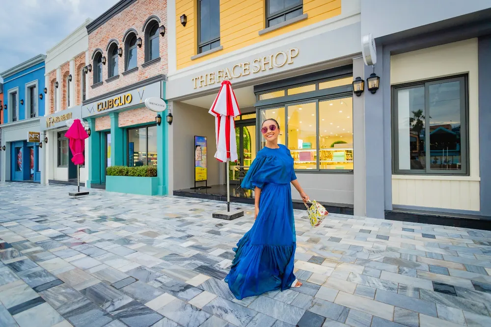 Đoan Trang sum vầy cùng gia đình tại NovaWorld Ho Tram ảnh 4