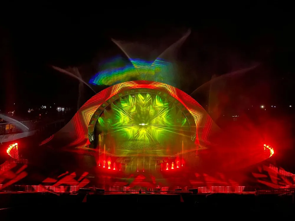 Phú Quốc mùa lễ hội: Bản hòa ca mê say của nghệ thuật và kiến trúc ảnh 4