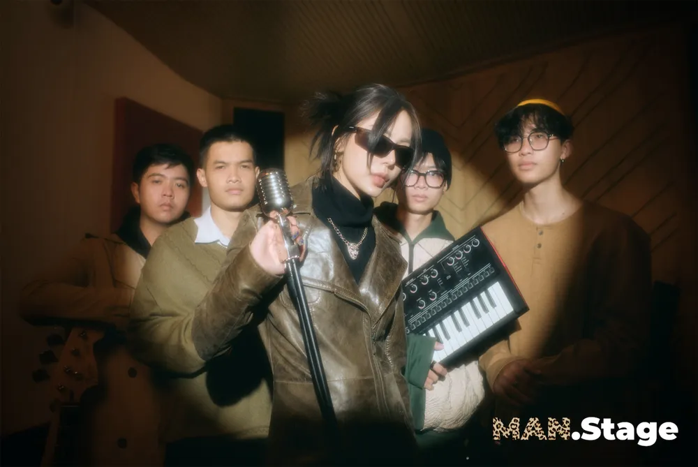 Mai Âm Nhạc kết hợp cùng Five Màu Band trong MAN.Stage Mai Âm Nhạc kết hợp cùng Five Màu Band trong MAN.Stage