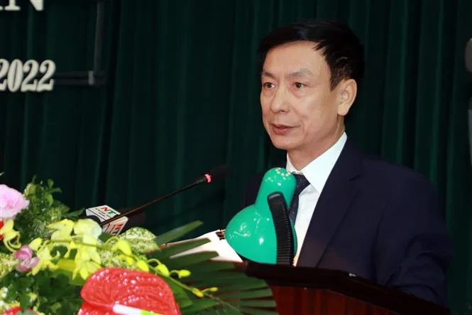 Khiển trách ông Phạm Đình Nghị, Chủ tịch Ủy ban nhân dân tỉnh Nam Định. Ảnh: TTXVN